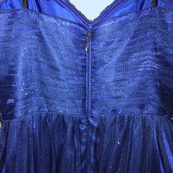 B Darlin’ Hoco-Formal Dress - Picture 4 of 7